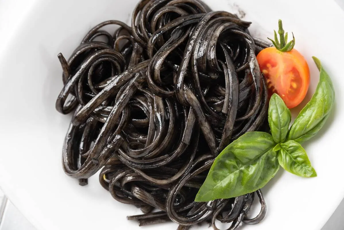 Vuoi essere positivo? Nero di seppia!